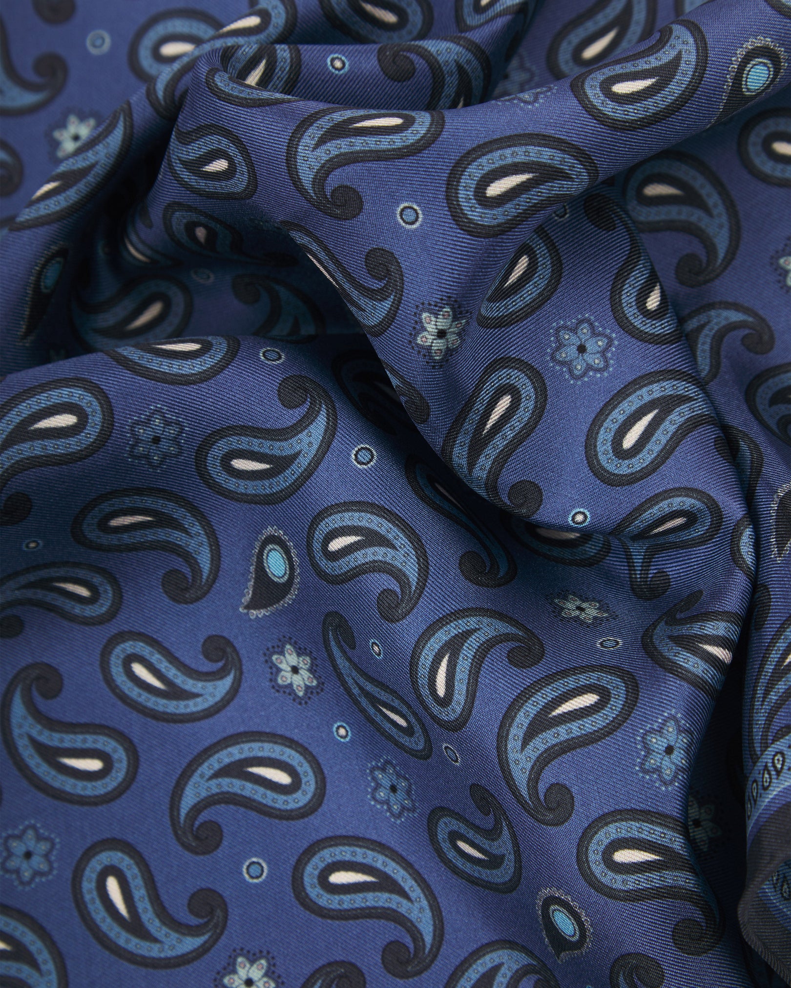 The London Silk Pocket Square - Highbury | Cornflower Blue - Image 3